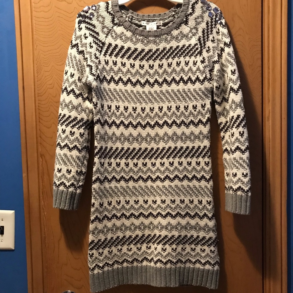 Tunic sweater with sparkles